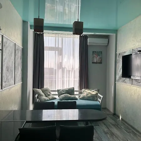 семейная с террасой Apartment Odesa