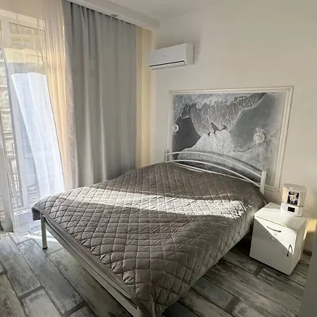 Apartment семейная с террасой Odesa